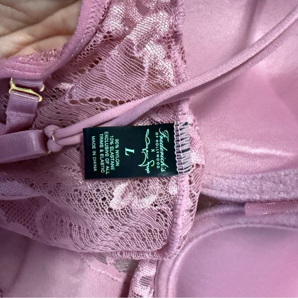Frederick’s of Hollywood Pink Lace Sheer Bodysuit Lingerie Size Large - Picture 3 of 6